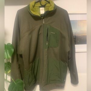 Patagonia large men’s fleece R series zip pullover